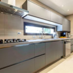 Apartamento à venda com 4 quartos, sendo 3 suítes, em Moema, São Paulo, SP