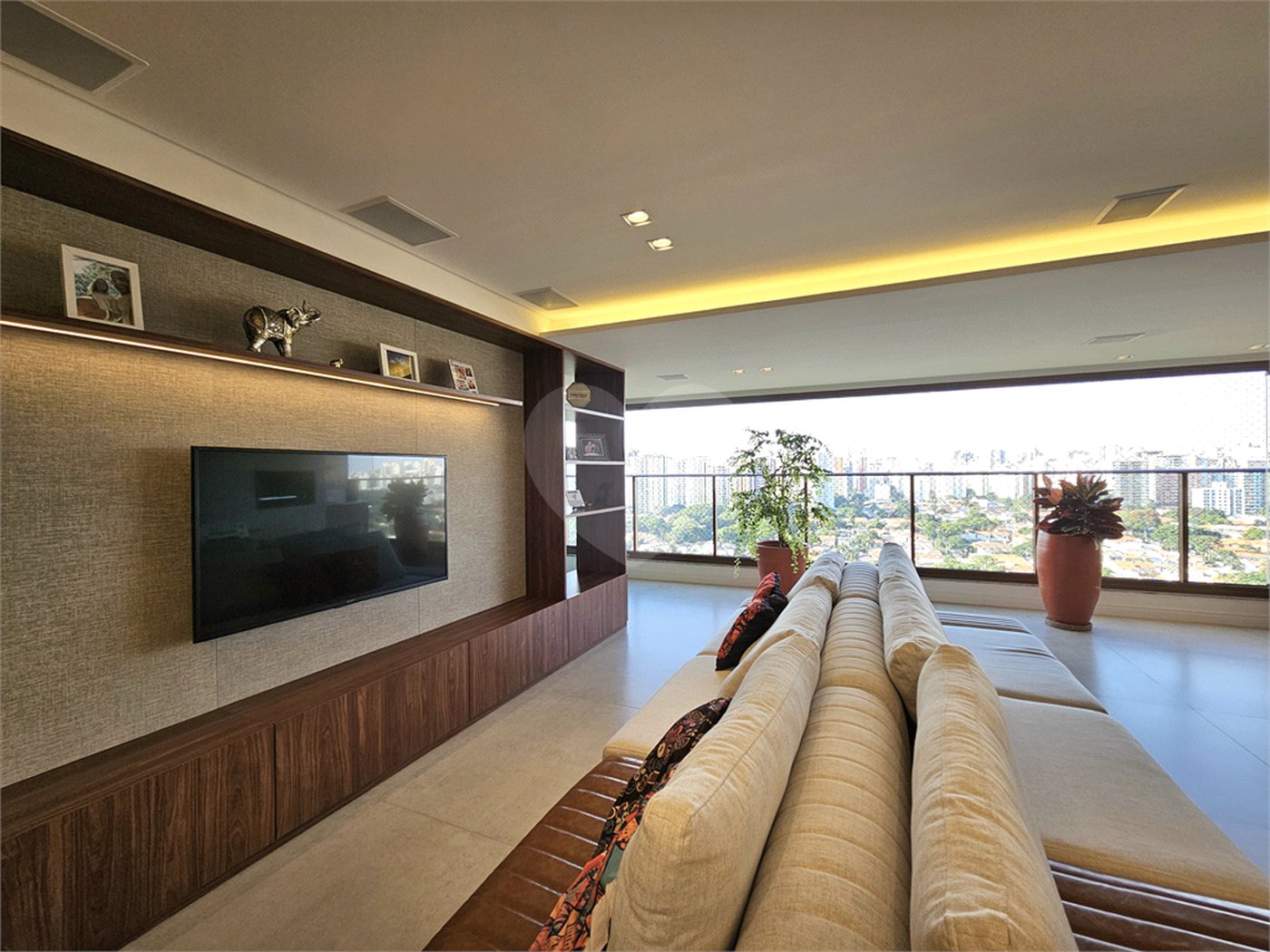 Apartamento à venda com 3 suítes em Brooklin Novo, São Paulo, SP