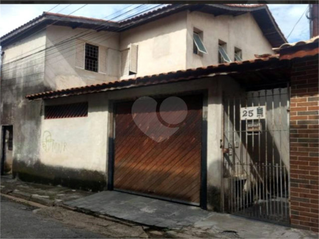 Sobrado à venda com 4 quartos, sendo 2 suítes,  em Jaraguá, São Paulo, SP