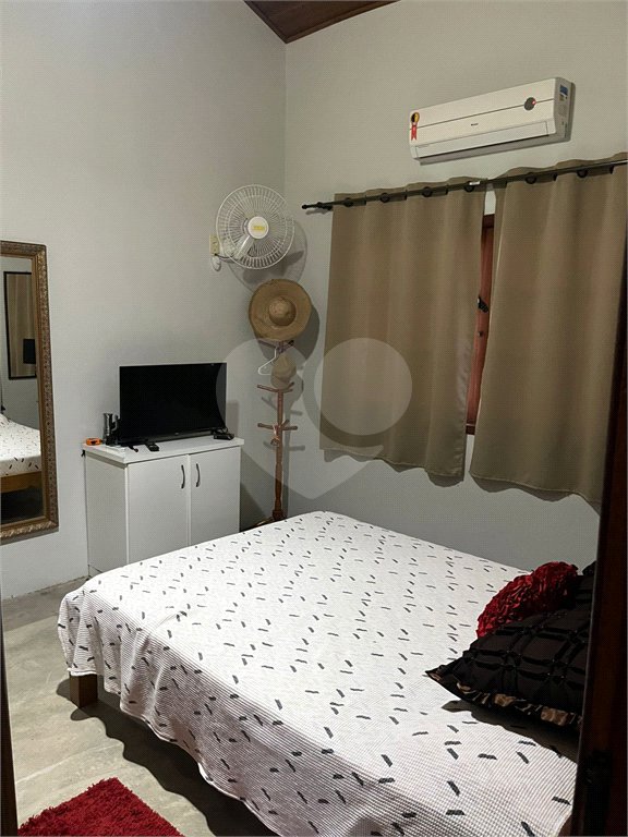 Chácara à venda com 4 quartos em Retiro, São Pedro da Aldeia, RJ
