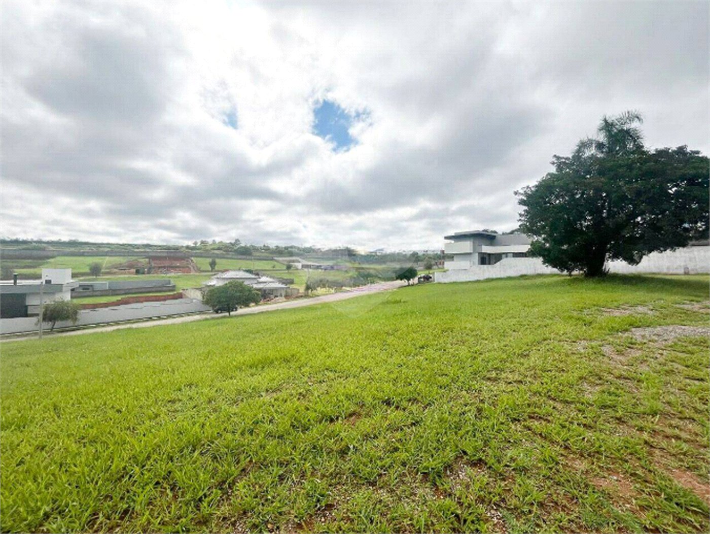 Terreno à venda no condomínio Fazenda Jequitibá, Sorocaba - SP