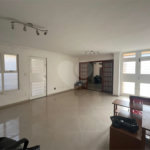 Sobrado à venda com 4 quartos, sendo 1 suíte,  em Vila Cordeiro, São Paulo, SP