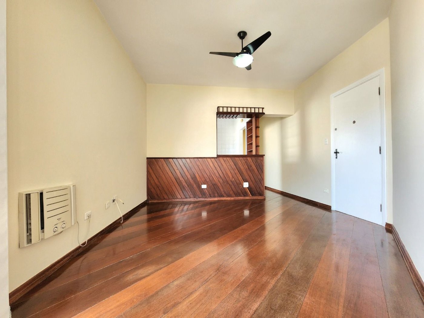 Apartamento para alugar, 47 m² por R$ 3.790,00/mês - José Menino - Santos/SP