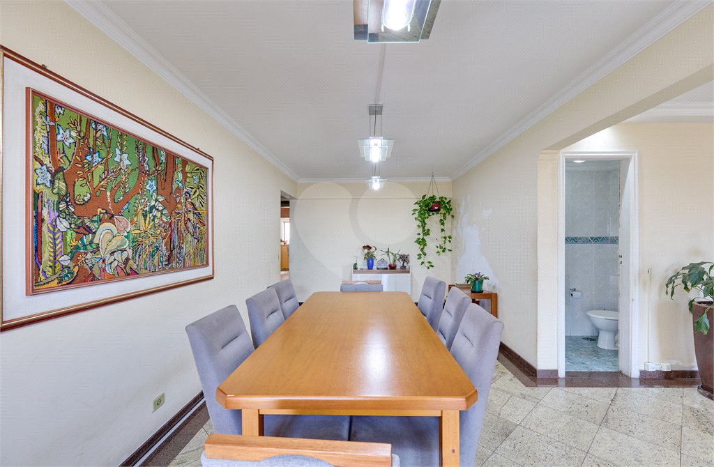 Apartamento à venda com 4 quartos, sendo 1 suíte, em Jardim Marajoara, São Paulo, SP