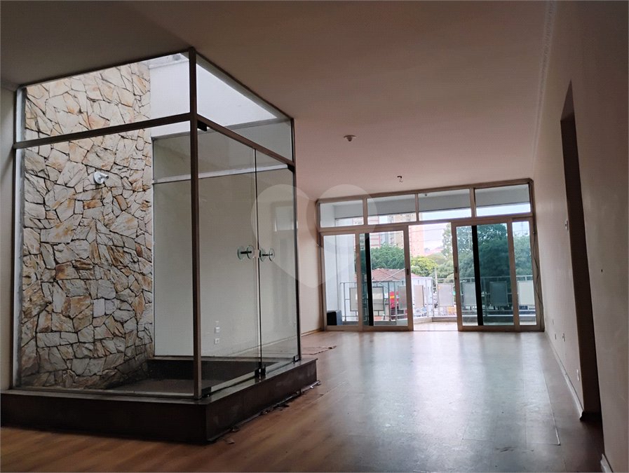 Sobrado à venda com 3 quartos, sendo 1 suíte,  em Jardim Jabaquara, São Paulo, SP
