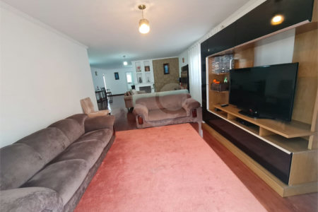 Casa Térrea à venda com 4 quartos, sendo 1 suíte, em Interlagos, São Paulo, SP