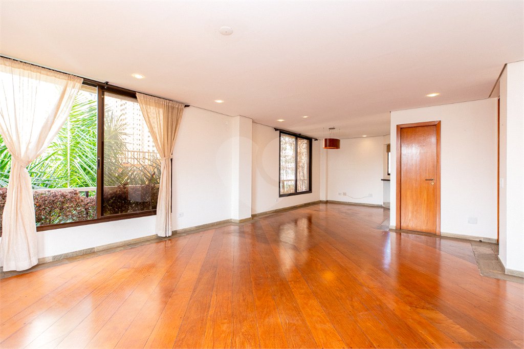 Apartamento à venda com 4 quartos, sendo 2 suítes, em Brooklin, São Paulo, SP