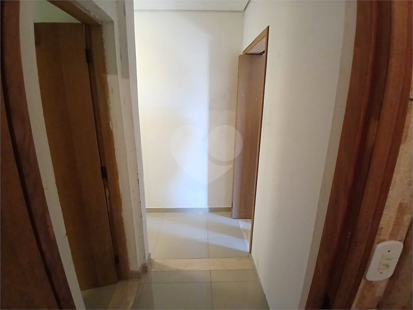 Casa à venda com 3 quartos, sendo 1 suíte,  em Mogi Moderno, Mogi das Cruzes, SP