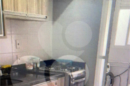 Apartamento na Mooca com 77m2 com 3 dormitórios sendo 1 suíte, 3 banheiros, 2 vagas de garagem
