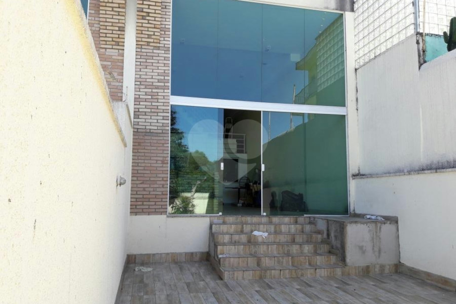 Sobrado à venda com 3 suítes em Vila Irmãos Arnoni, São Paulo, SP