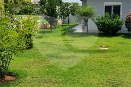 Casa à venda com 3 suítes no condomínio Residencial dos Lagos, Itupeva - SP