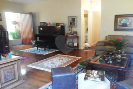 Sobrado à venda com 3 quartos, sendo 1 suíte,  em Jardim Marajoara, São Paulo, SP