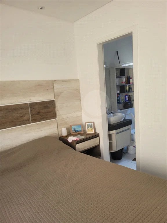 Casa à venda com 3 quartos, sendo 1 suíte, no condomínio Residencial Isabel, São Paulo - SP