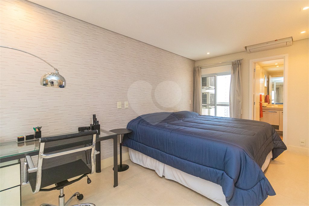 Apartamento à venda com 1 suíte em Campo Belo, São Paulo, SP