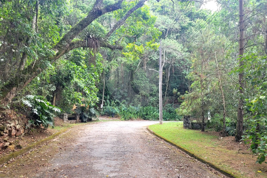 Terreno à venda no condomínio Alpes da Cantareira, Mairiporã - SP