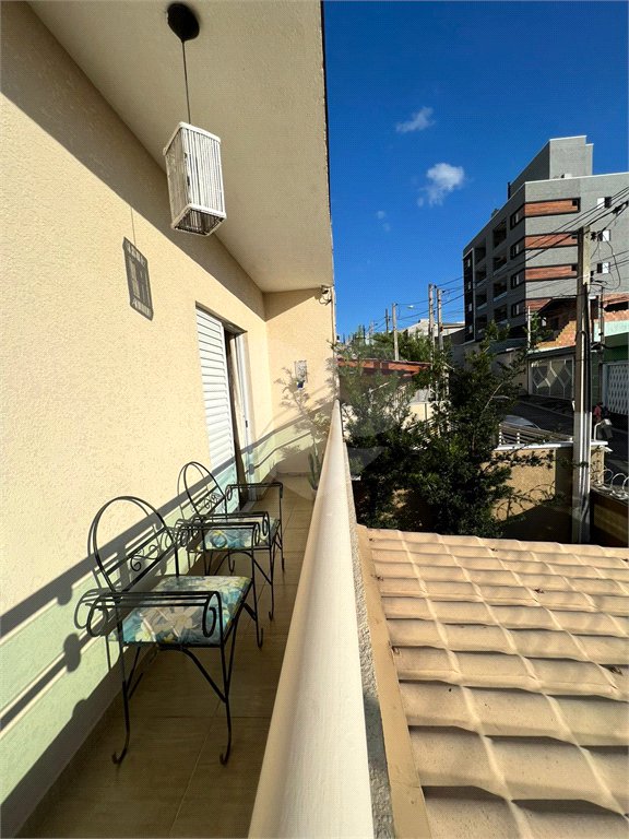 Sobrado à venda com 4 quartos, sendo 2 suítes,  em Nova Cerejeira, Atibaia, SP