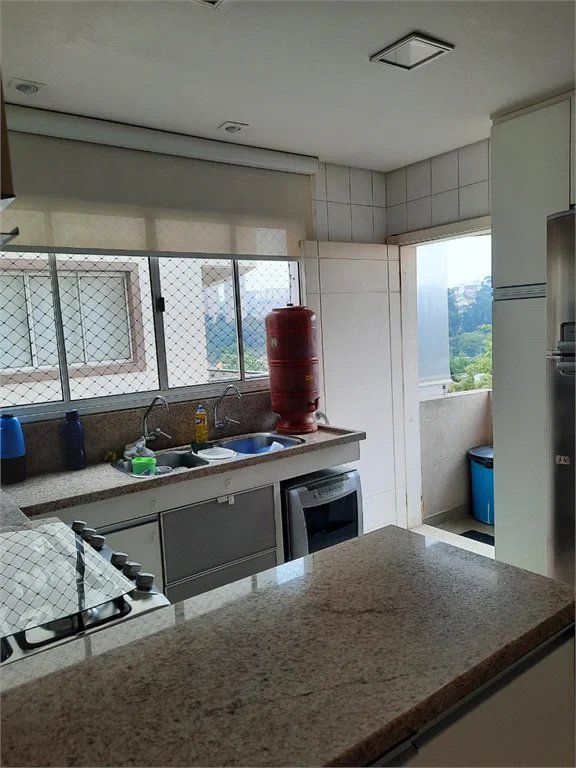 Sobrado à venda com 3 quartos, sendo 1 suíte,  em Jardim Ester, São Paulo, SP