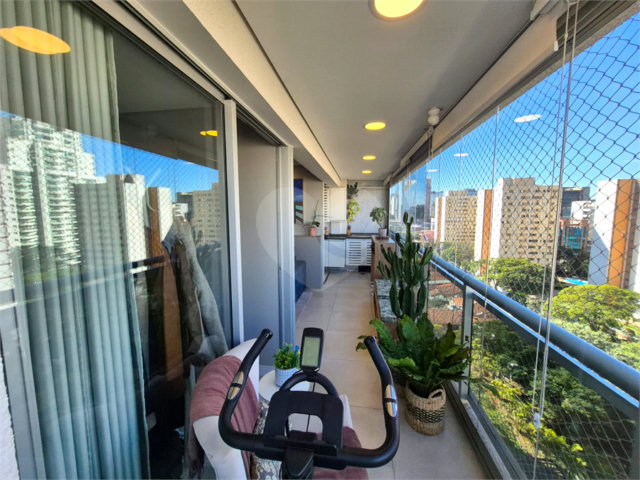 Apartamento à venda com 2 quartos, sendo 1 suíte,  em Chácara Santo Antônio, São Paulo, SP
