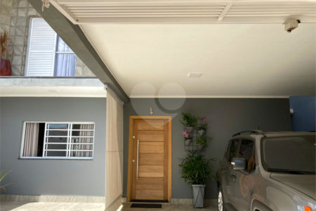 Casa à venda com 3 quartos, sendo 1 suíte, em Vila Zanforlin, Torrinha, SP