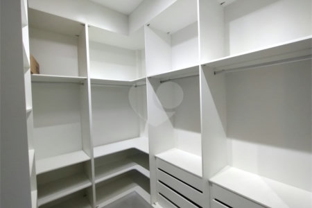 Casa à venda com 3 suítes no condomínio Residencial Golden Ville, Itapetininga - SP