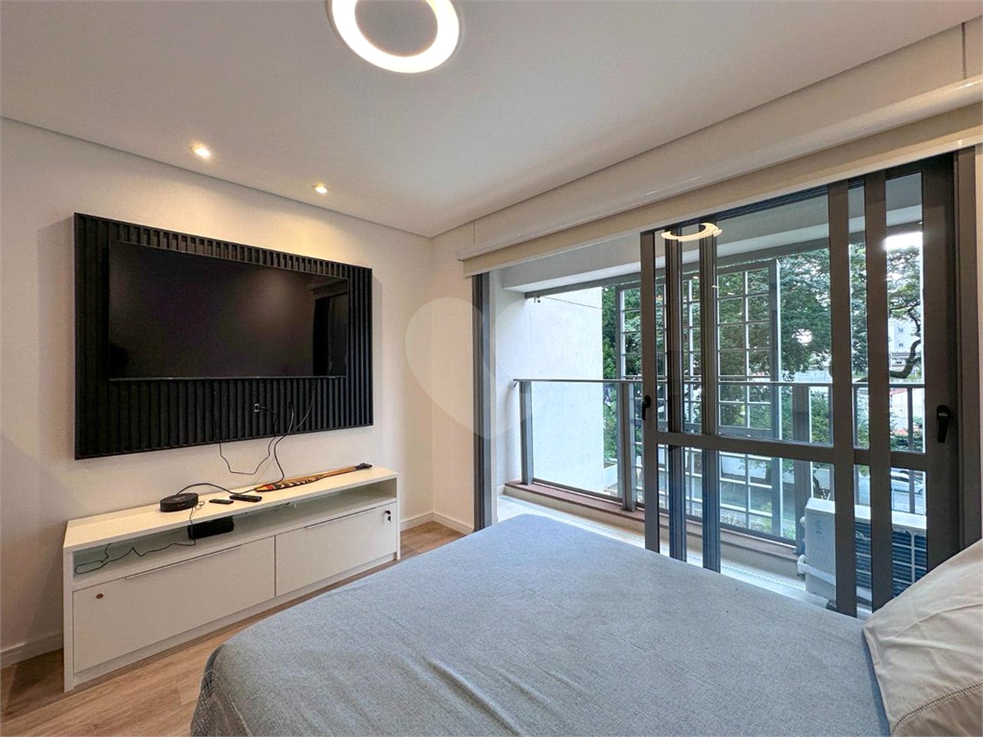 Apartamento à venda ou para alugar com 1 suíte em Campo Belo, São Paulo, SP