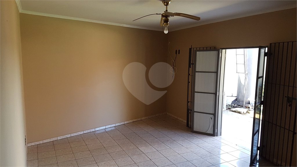 Chácara à venda com 3 quartos, sendo 2 suítes, em Capela, Vinhedo, SP