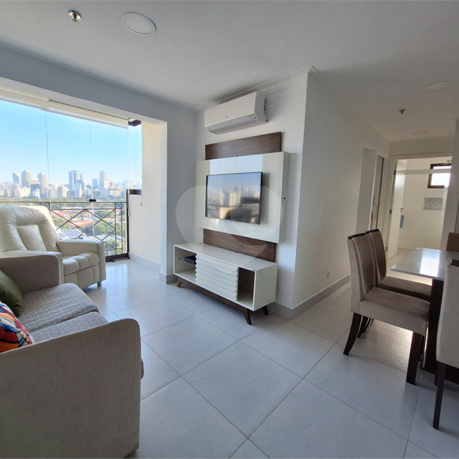 Apartamento para alugar com 2 quartos em Vila Olímpia, São Paulo, SP