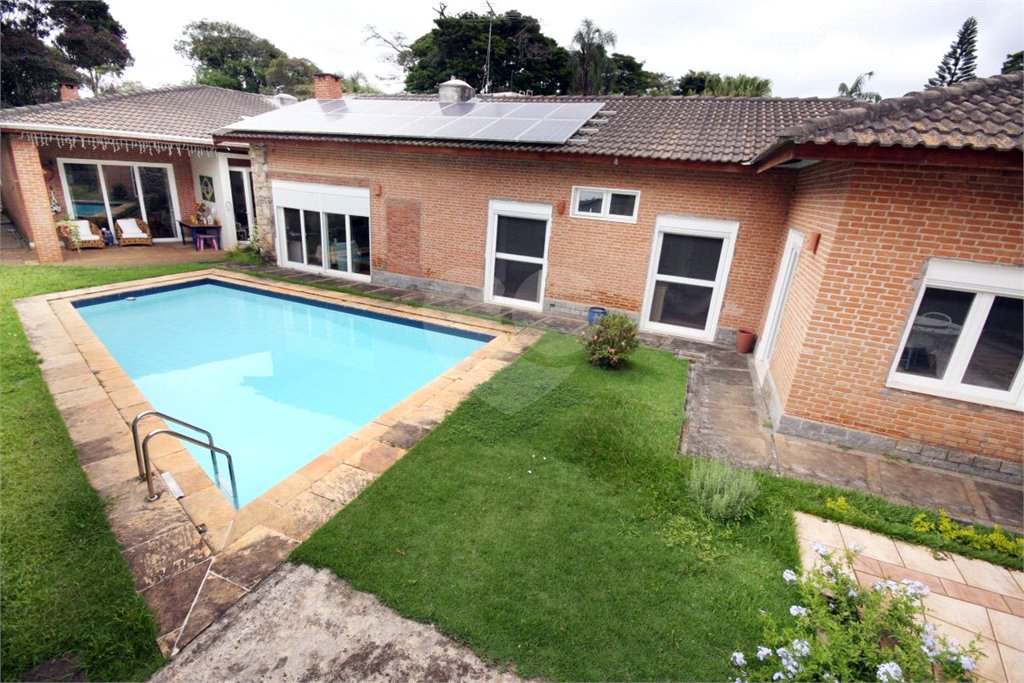 Casa Térrea à venda com 4 quartos, sendo 2 suítes, em Interlagos, São Paulo, SP
