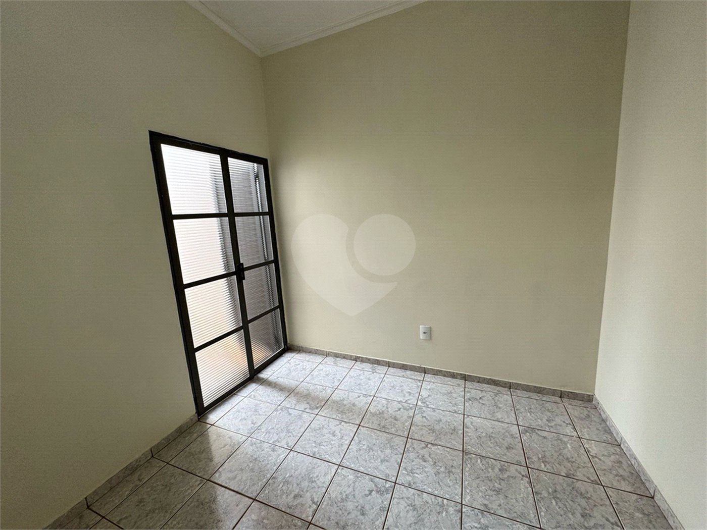 Casa à venda com 3 quartos, sendo 1 suíte, em Jardim Ártico, Araraquara, SP