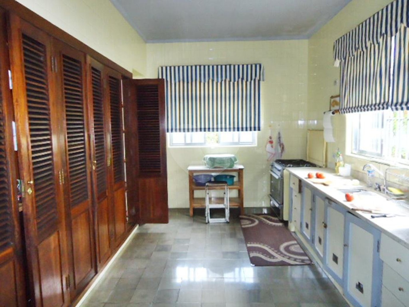 Casa Térrea à venda com 4 quartos, sendo 1 suíte,  em Jardim Peri, São Paulo, SP