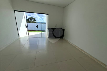 Casa à venda com 3 quartos, sendo 2 suítes, em Loteamento Residencial Lisboa, Itapetininga, SP