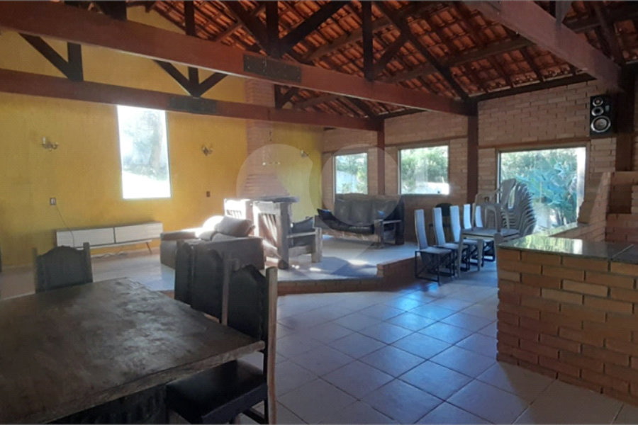 Casa à venda com 3 quartos, sendo 1 suíte, em Roseira, Mairiporã, SP