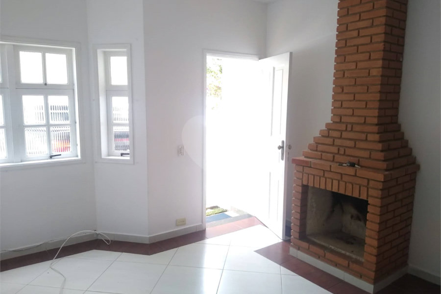 Casa à venda com 2 suítes no condomínio Village Palmas, São Paulo - SP