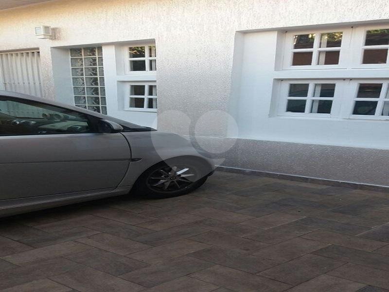 Sobrado à venda ou para alugar com 4 quartos, sendo 1 suíte,  em Santana, São Paulo, SP