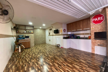 Casa com 2 dormitórios à venda, 127 m² por R$ 640.000,00 - Marapé - Santos/SP