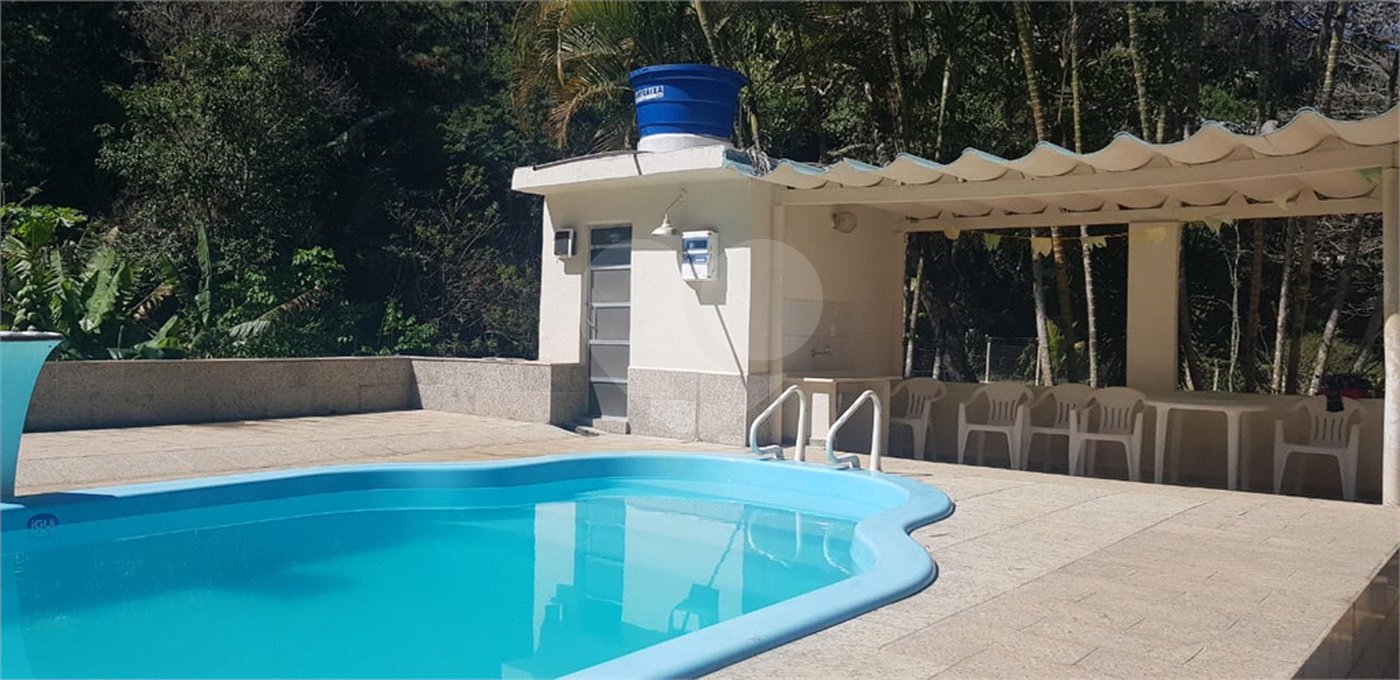 Casa à venda com 5 quartos, sendo 1 suíte,  em Taboão, Mogi das Cruzes, SP
