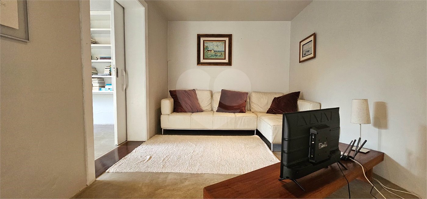 Casa à venda com 4 quartos, sendo 3 suítes, em João Fernandes, Armação dos Búzios, RJ