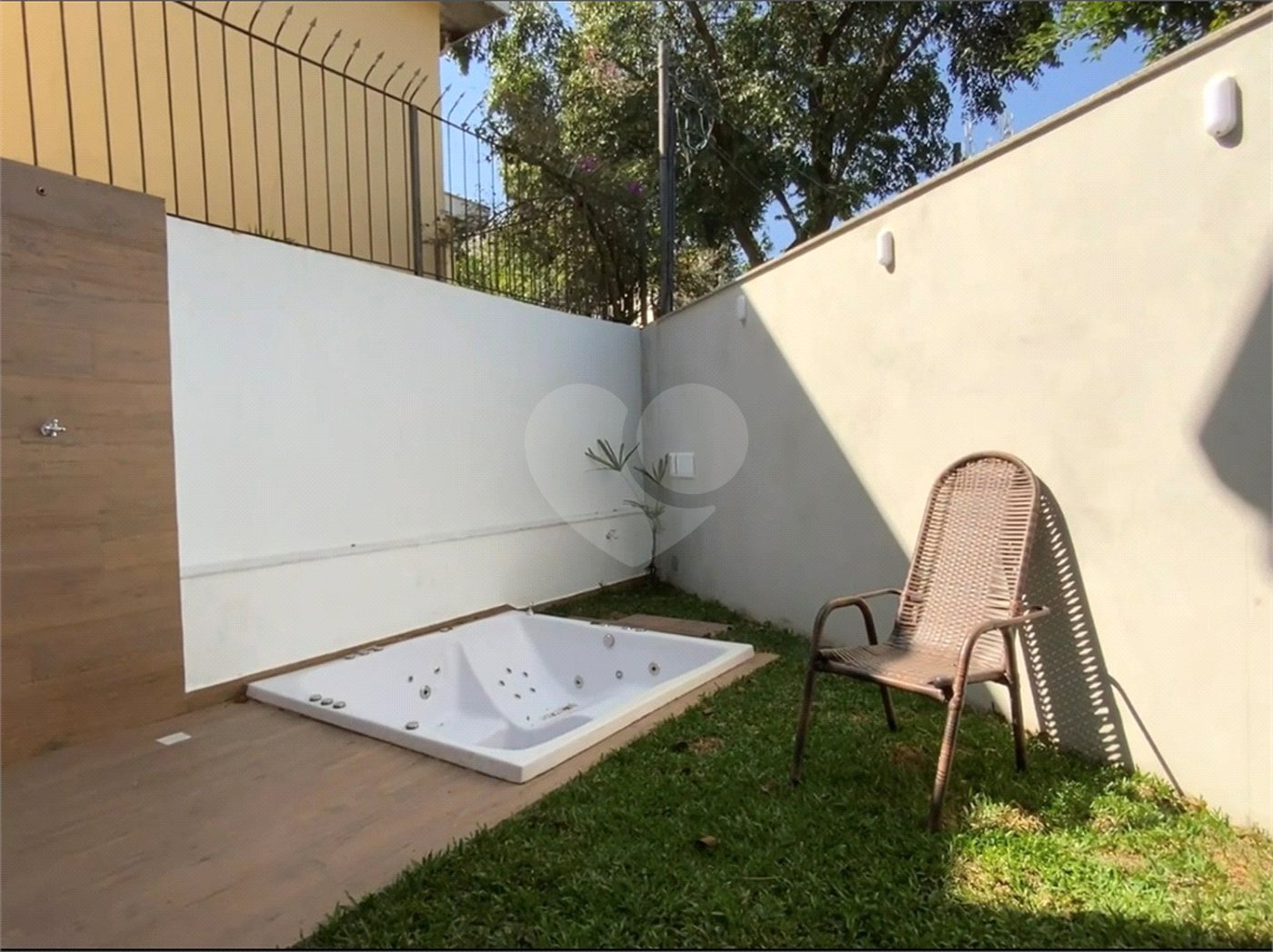 Sobrado à venda com 3 quartos, sendo 2 suítes, em Brooklin Velho, São Paulo, SP