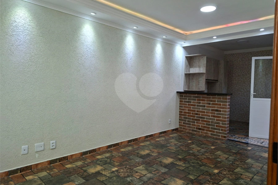Casa à venda ou para alugar com 2 suítes no condomínio Residencial Alvorada Tucuruvi I, São Paulo - SP