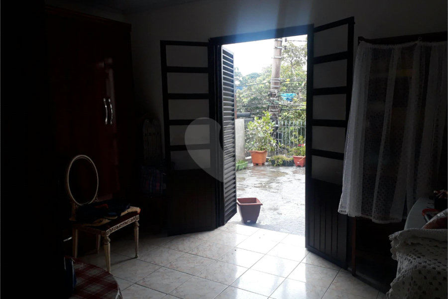 Sobrado à venda com 5 quartos, sendo 1 suíte, em Vila Guilherme, São Paulo, SP