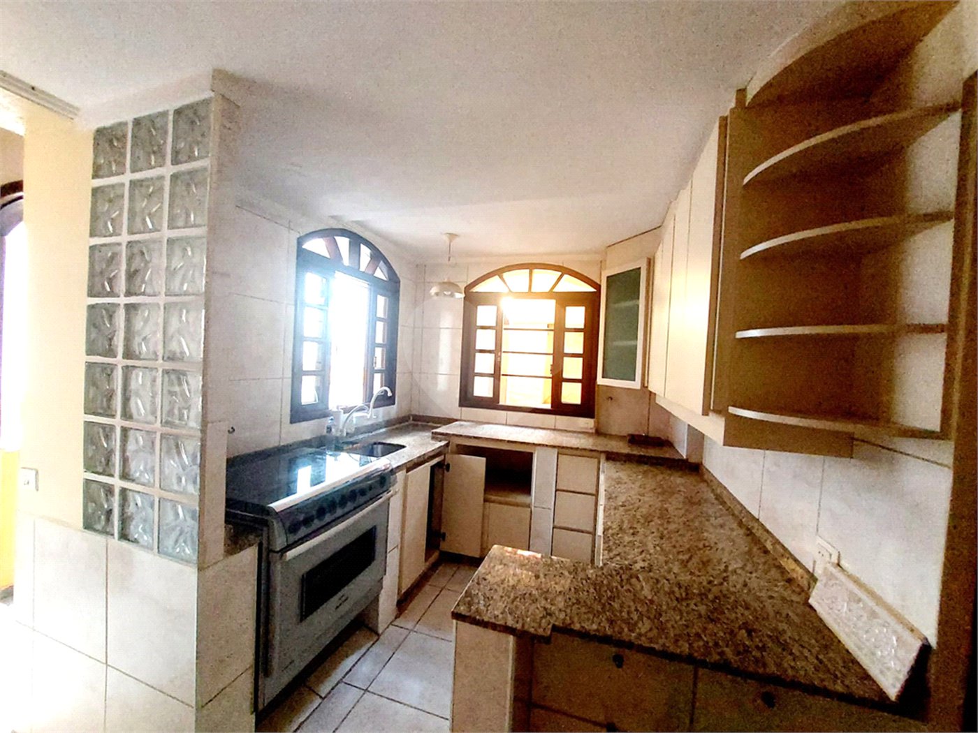 Sobrado à venda com 3 quartos, sendo 1 suíte, em Lapa, São Paulo, SP