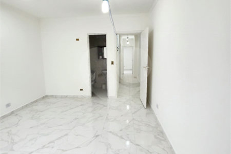 Sobrado à venda com 3 quartos, sendo 1 suíte,  em Parada Inglesa, São Paulo, SP