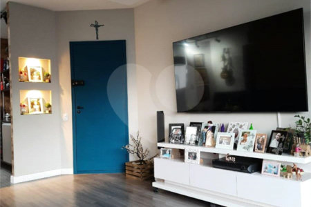 Apartamento à venda com 3 quartos, sendo 1 suíte, em Cambuci, São Paulo, SP