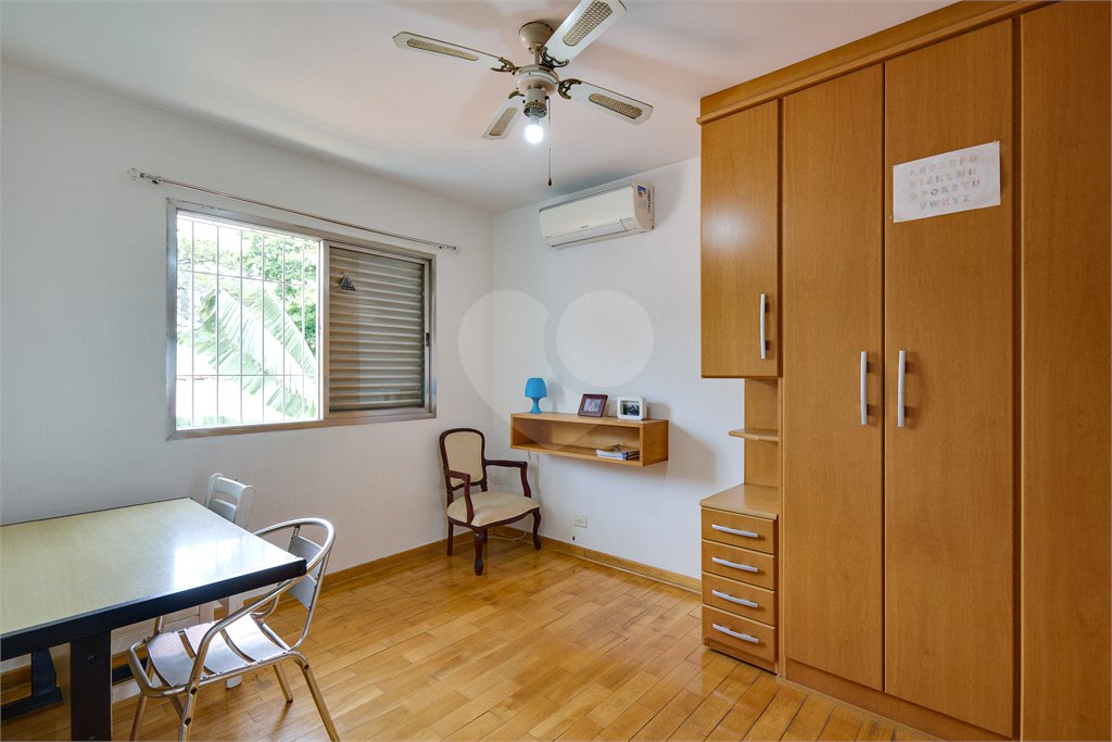 Sobrado à venda com 3 quartos, sendo 1 suíte, em Chácara Santo Antônio (zona Sul), São Paulo, SP