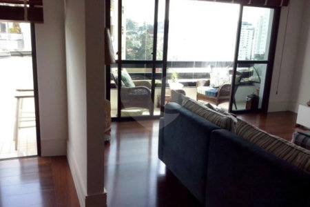 Apartamento à venda com 4 suítes em Vila Morumbi, São Paulo, SP