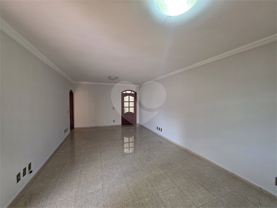 Casa à venda com 4 quartos, sendo 2 suítes,  em Vila Espírito Santo, Sorocaba, SP
