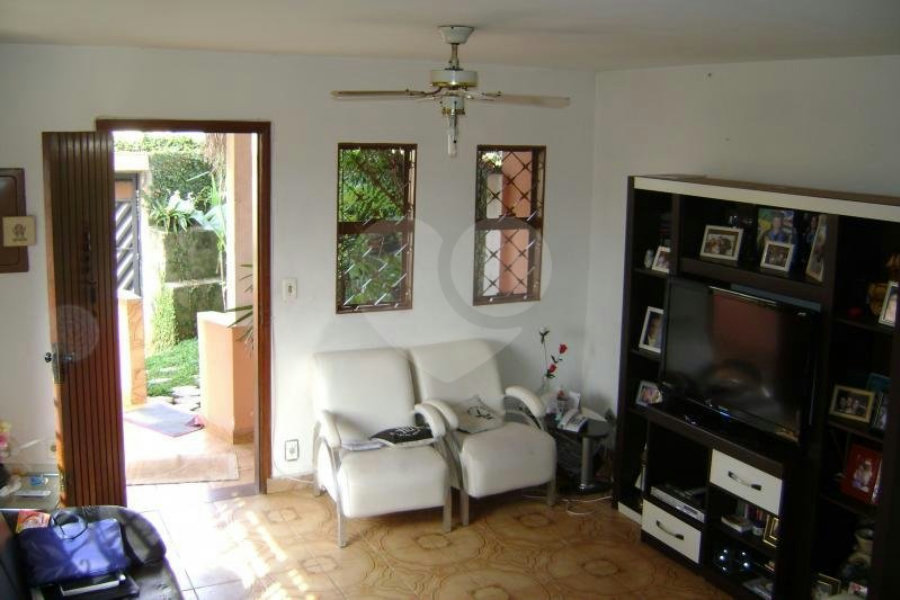 Sobrado à venda com 3 quartos, sendo 1 suíte,  em Vila Aurora (zona Norte), São Paulo, SP