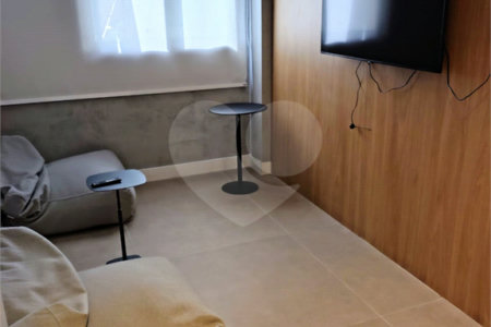 Apartamento à venda com 3 quartos, sendo 1 suíte, em Santo Amaro, São Paulo, SP
