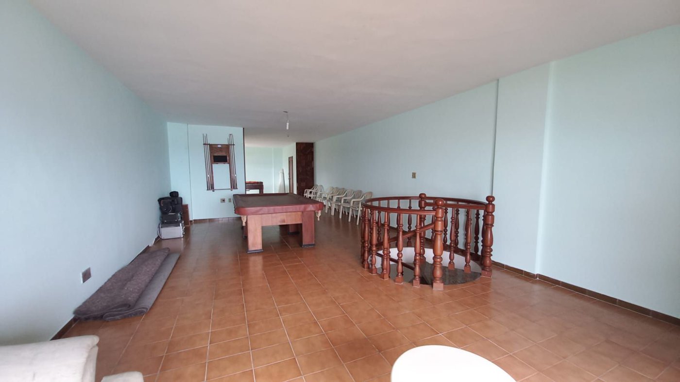 Cobertura com 4 dormitórios à venda, 380 m² por R$ 4.999.999,00 - Gonzaga - Santos/SP