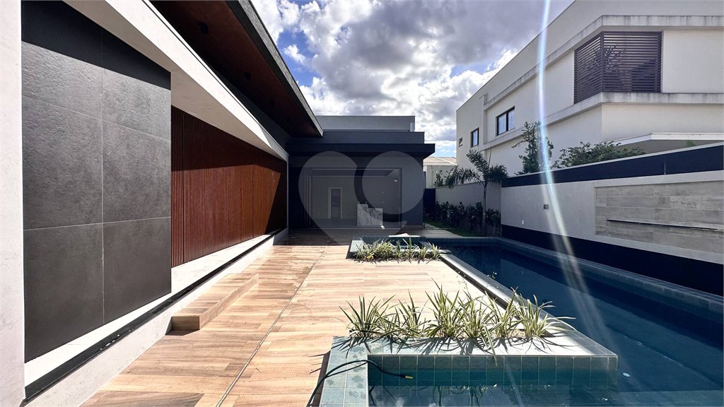 Casa à venda com 4 suítes no condomínio Supremo Itália, Cuiabá - MT
